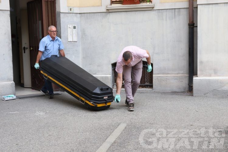 Cadavere in cantina ad Aosta: c’è un indagato