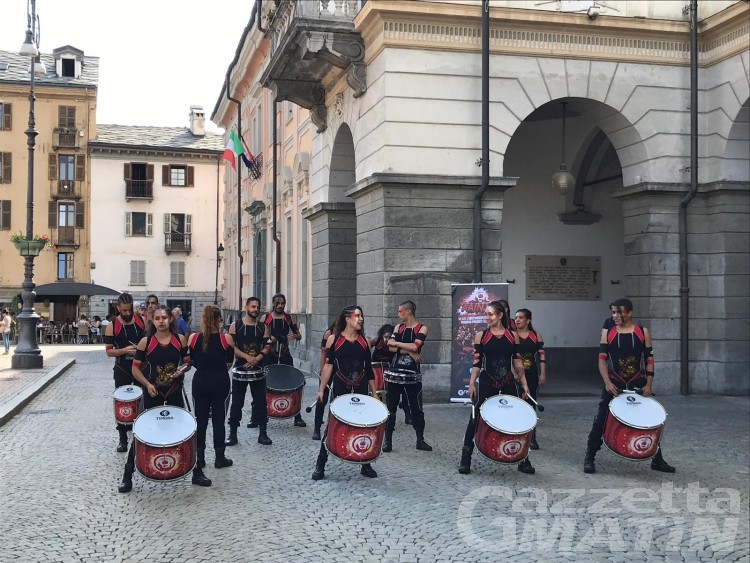 Celtica, da piazza Chanoux il richiamo per il bosco Celtica, da piazza Chanoux il richiamo per il bosco