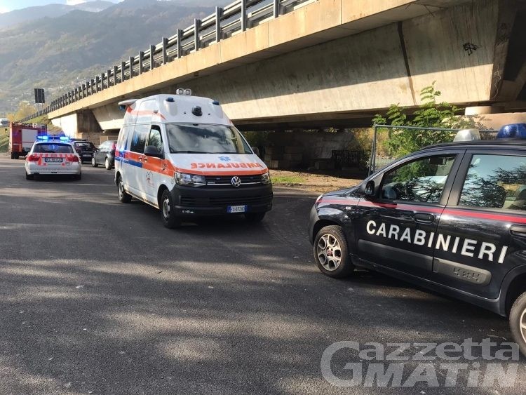 Gressan: quarantenne si dà fuoco, salvato da vigili del fuoco e forze dell’Ordine