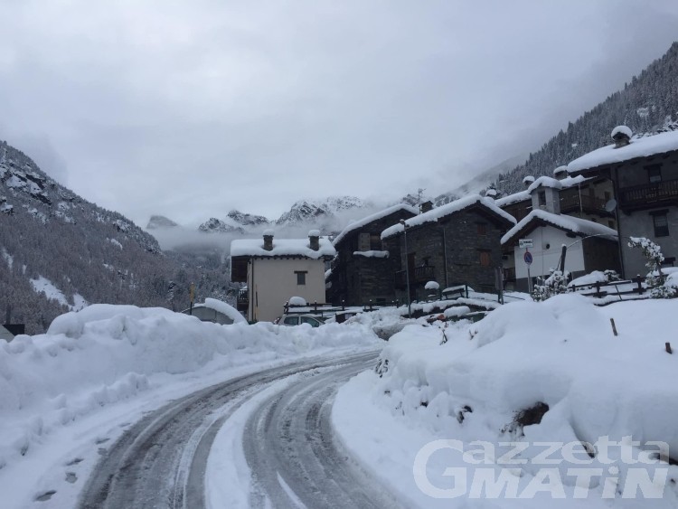Maltempo: chiuse le strade per Champorcher e Valsavarenche
