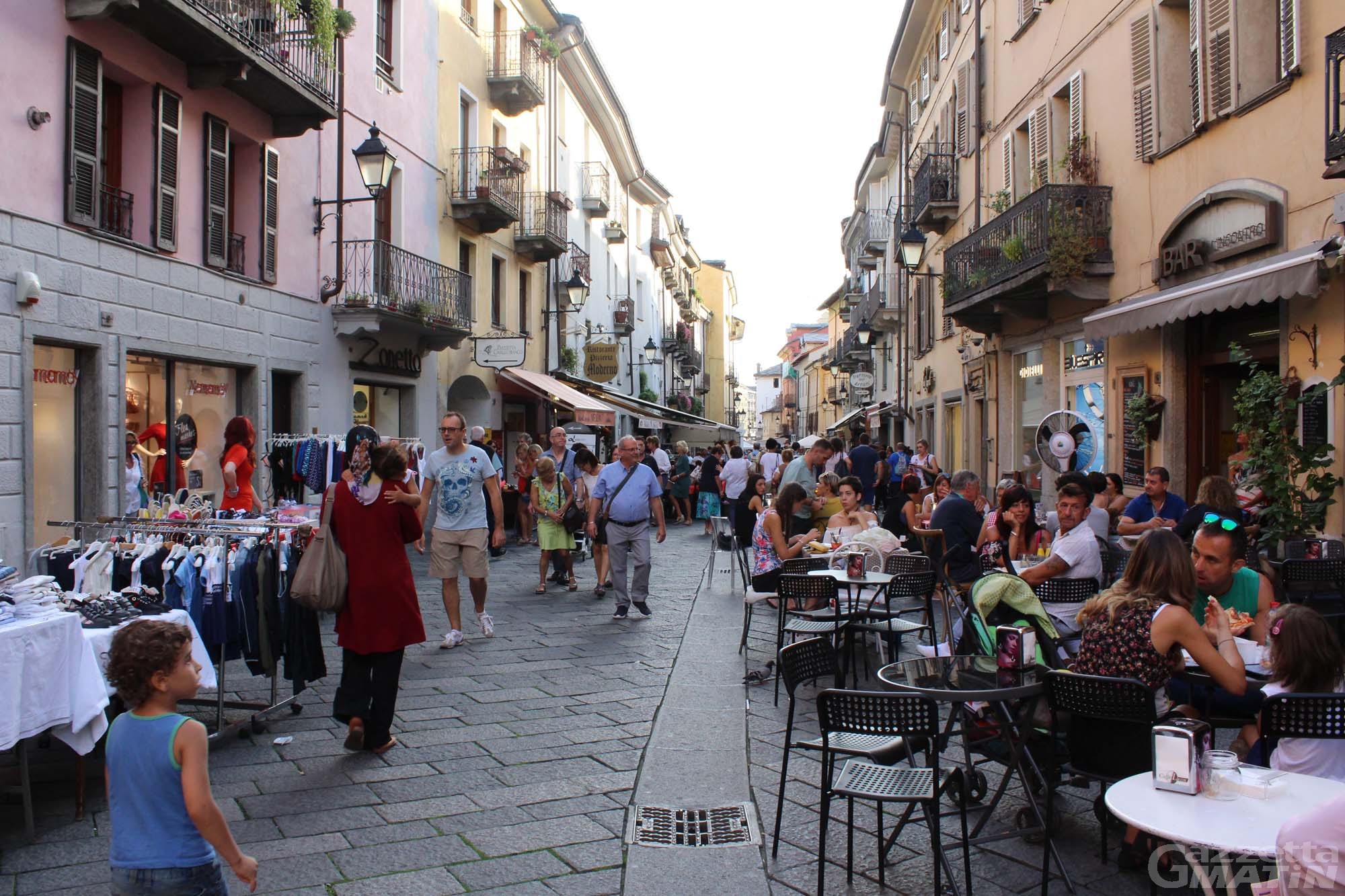 Zona arancione, bar e ristoranti con dehors aperti fino alle 18