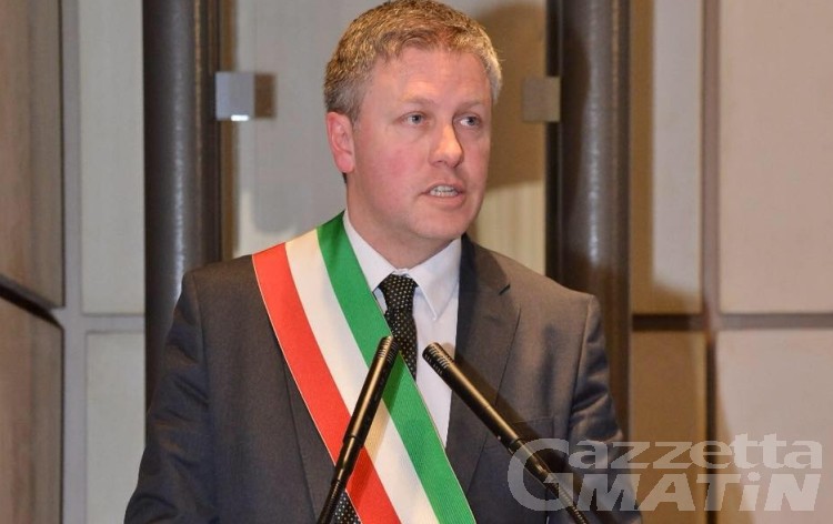 «Danno erariale da 74 mila euro»: citato a giudizio l’ex sindaco di Aosta, Fulvio Centoz «Danno erariale da 74 mila euro»: citato a giudizio l’ex sindaco di Aosta, Fulvio Centoz