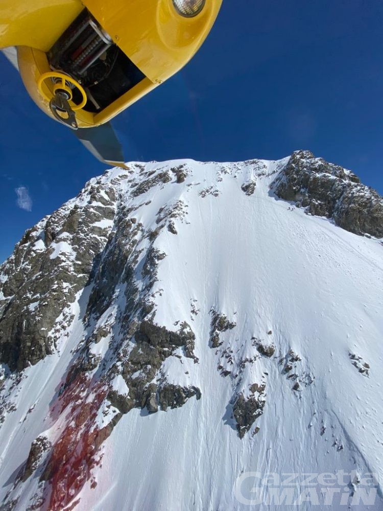 Incidenti in montagna: snowboarder muore sul Mont Dolent di Courmayeur