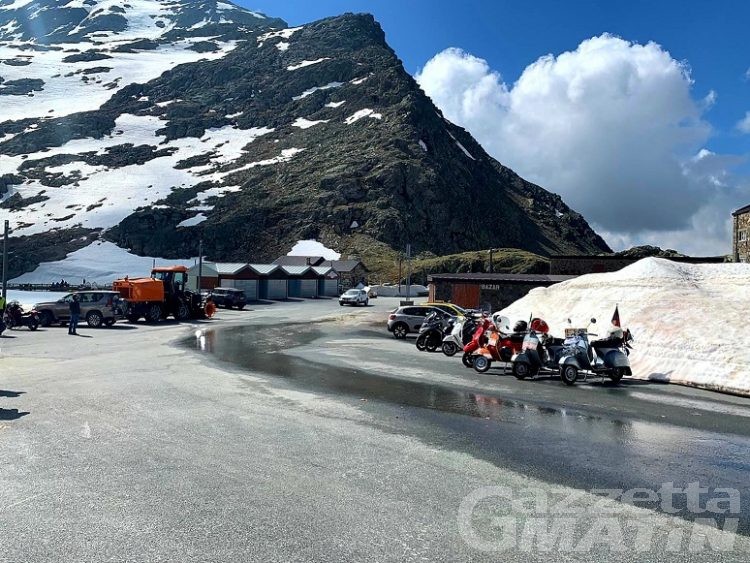 Viabilità: riaperto il Colle del Gran San Bernardo chiuso ieri per neve