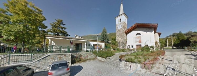 Aosta, la protesta dei genitori della scuola di Porossan fa litigare il Consiglio Valle