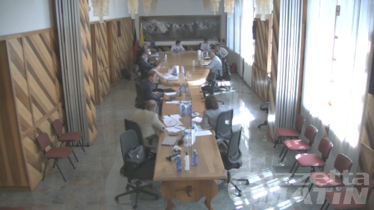 Courmayeur: l’opposizione, contraria, lascia passare i debiti fuori bilancio Courmayeur: l’opposizione, contraria, lascia passare i debiti fuori bilancio