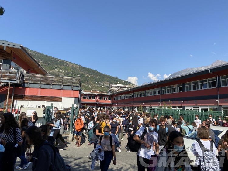Scuola, entro lunedì le adesioni per lo screening nelle superiori Scuola, entro lunedì le adesioni per lo screening nelle superiori