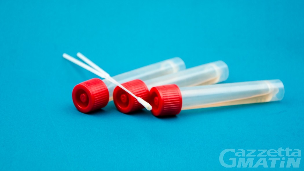 Coronavirus: tamponi per tutti nelle zone rosse di Chambave, St-Denis e Verrayes Coronavirus: tamponi per tutti nelle zone rosse di Chambave, St-Denis e Verrayes