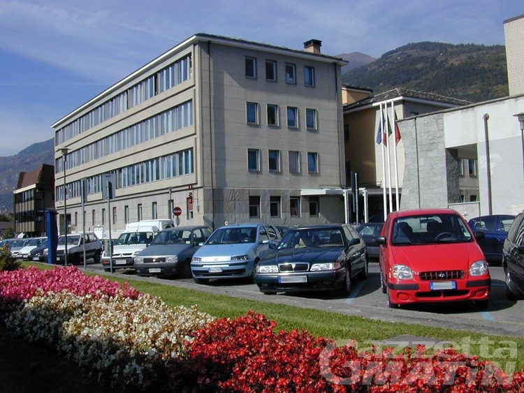 Covid, Valle d’Aosta: l’Usl delibera indennità a 475 dirigenti sanitari e medici