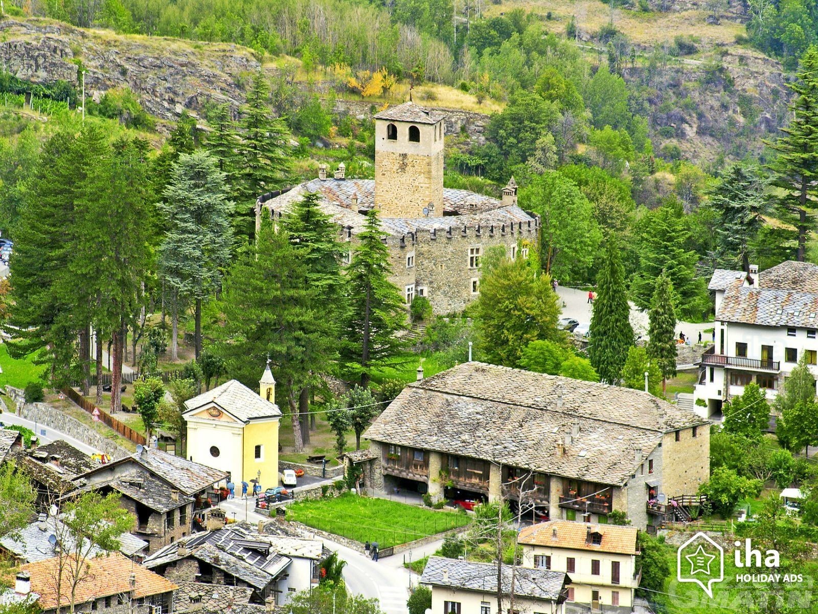 Turismo: Introd Bandiera Arancione del Touring Club Italiano Turismo: Introd Bandiera Arancione del Touring Club Italiano