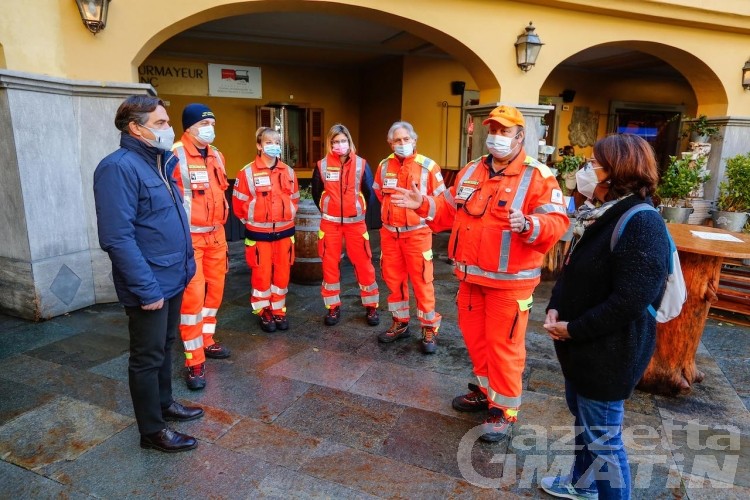Courmayeur, nuovo defibrillatore al Jardin de l’Ange Courmayeur, nuovo defibrillatore al Jardin de l’Ange