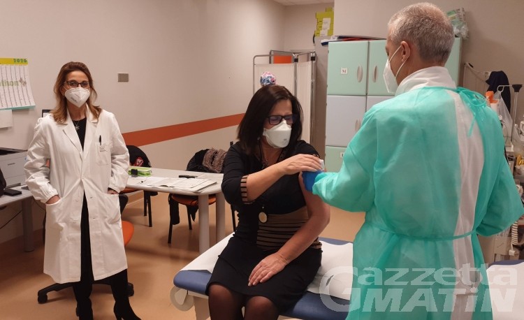 Coronavirus, nuovi contagi: solo Sardegna e Valle d’Aosta da zona bianca Coronavirus, nuovi contagi: solo Sardegna e Valle d’Aosta da zona bianca