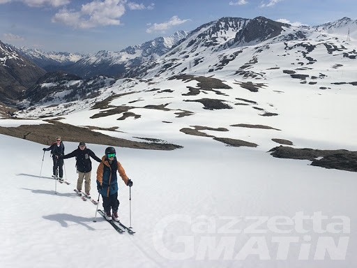 Scialpinismo: lezioni gratis con le guide alpine per i residenti in Valdigne