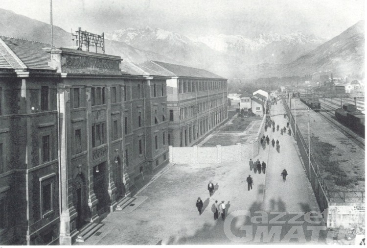 Cogne Acciai Speciali: acquisito il palazzo direzionale, ora si pensa a una riqualificazione dell’area Cogne Acciai Speciali: acquisito il palazzo direzionale, ora si pensa a una riqualificazione dell’area