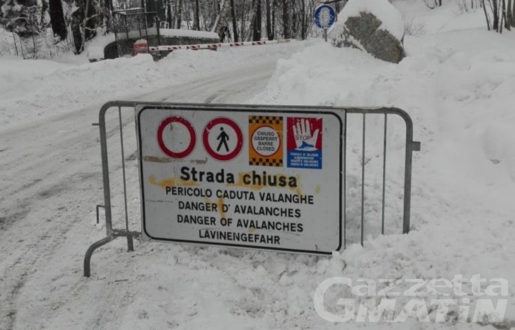 Pericolo valanghe: chiusa la strada della Valsavarenche da Eaux-Rousses e a Le Pont