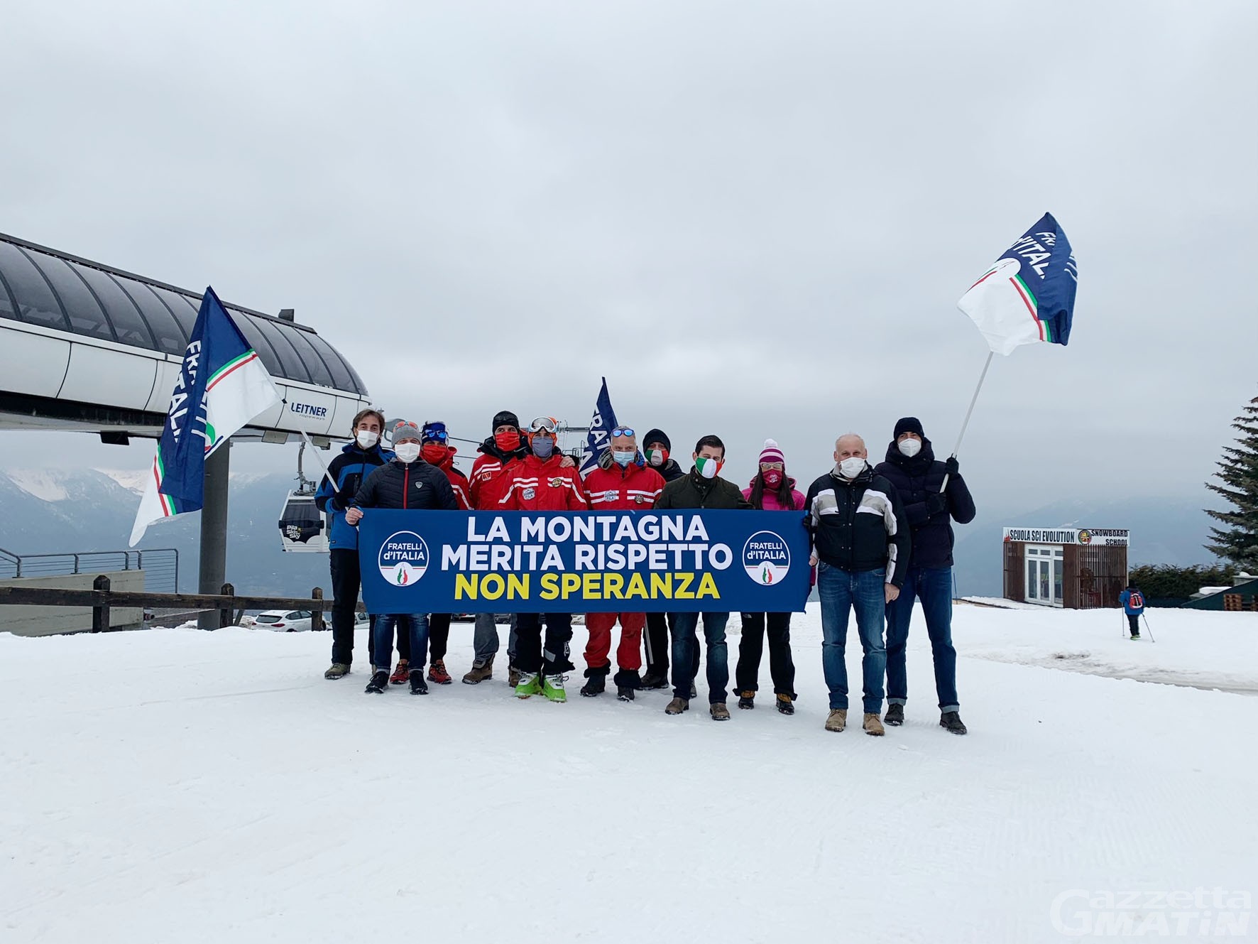 Fratelli d’Italia: manifestazione a Pila a sostegno del mondo dello sci Fratelli d’Italia: manifestazione a Pila a sostegno del mondo dello sci