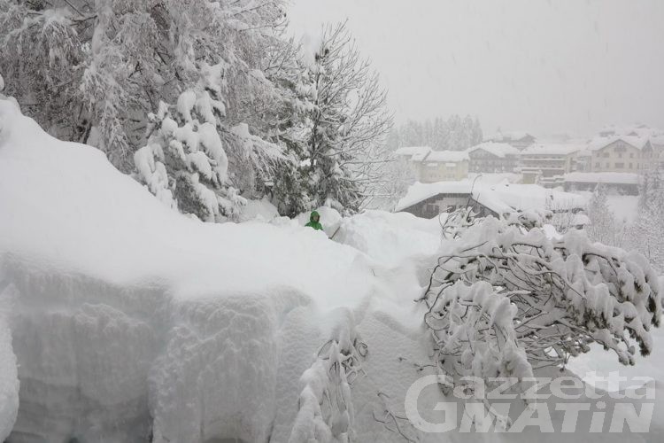 Mondiali sci: troppa neve a Cortina, annullata la Combinata