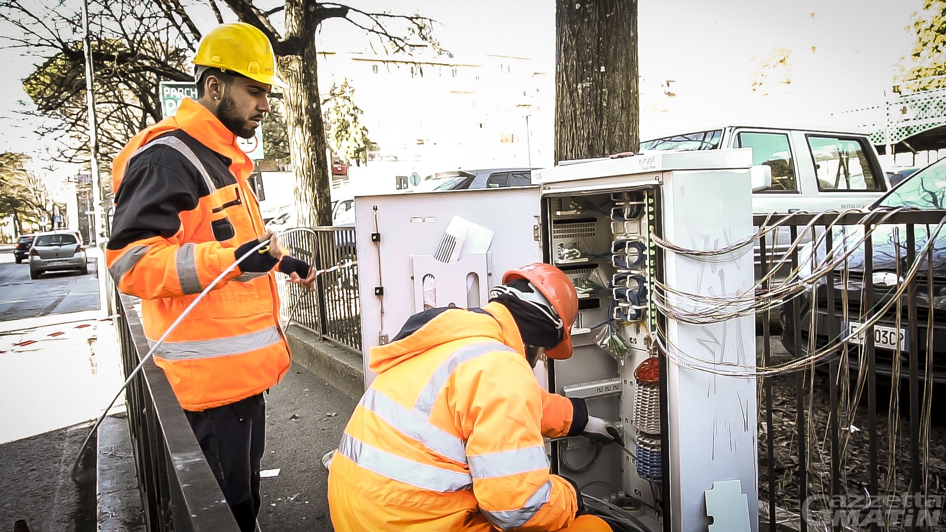 Ayas, finalmente è arrivata la fibra ottica: navigazione a 1 Gigabit per 3500 unità immobiliari Ayas, finalmente è arrivata la fibra ottica: navigazione a 1 Gigabit per 3500 unità immobiliari
