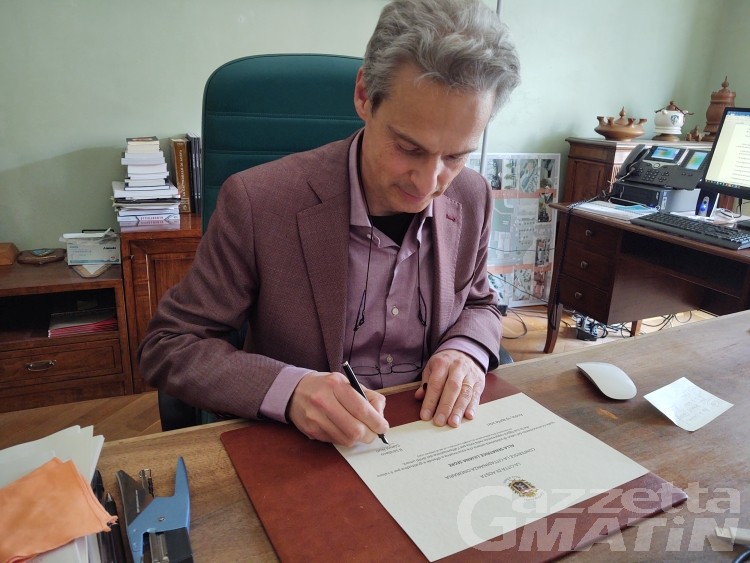 Aosta: formalizzata cittadinanza onoraria a Liliana Segre Aosta: formalizzata cittadinanza onoraria a Liliana Segre