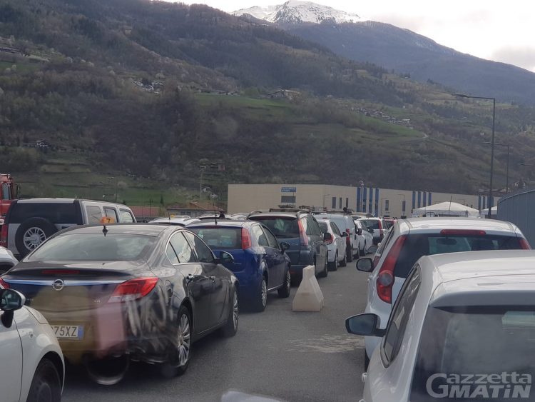 Green pass: da giovedì 14 tamponi rapidi anche al drive in di Aosta