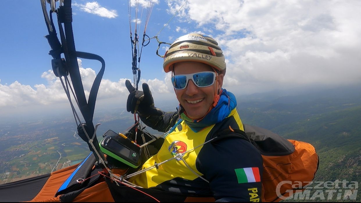 Dal Monte Rosa alla Slovenia in parapendio: è l’impresa della guida alpina Edoardo Colombo