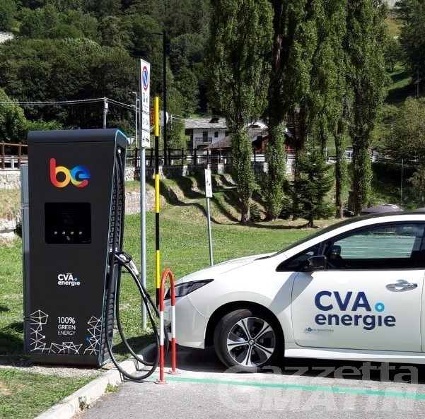 Energia rinnovabile: nuove colonnine di ricarica sul territorio valdostano Energia rinnovabile: nuove colonnine di ricarica sul territorio valdostano