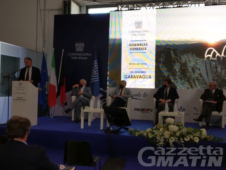 Confindustria alla politica valdostana: «meno burocrazia, più scelte coraggiose» Confindustria alla politica valdostana: «meno burocrazia, più scelte coraggiose»