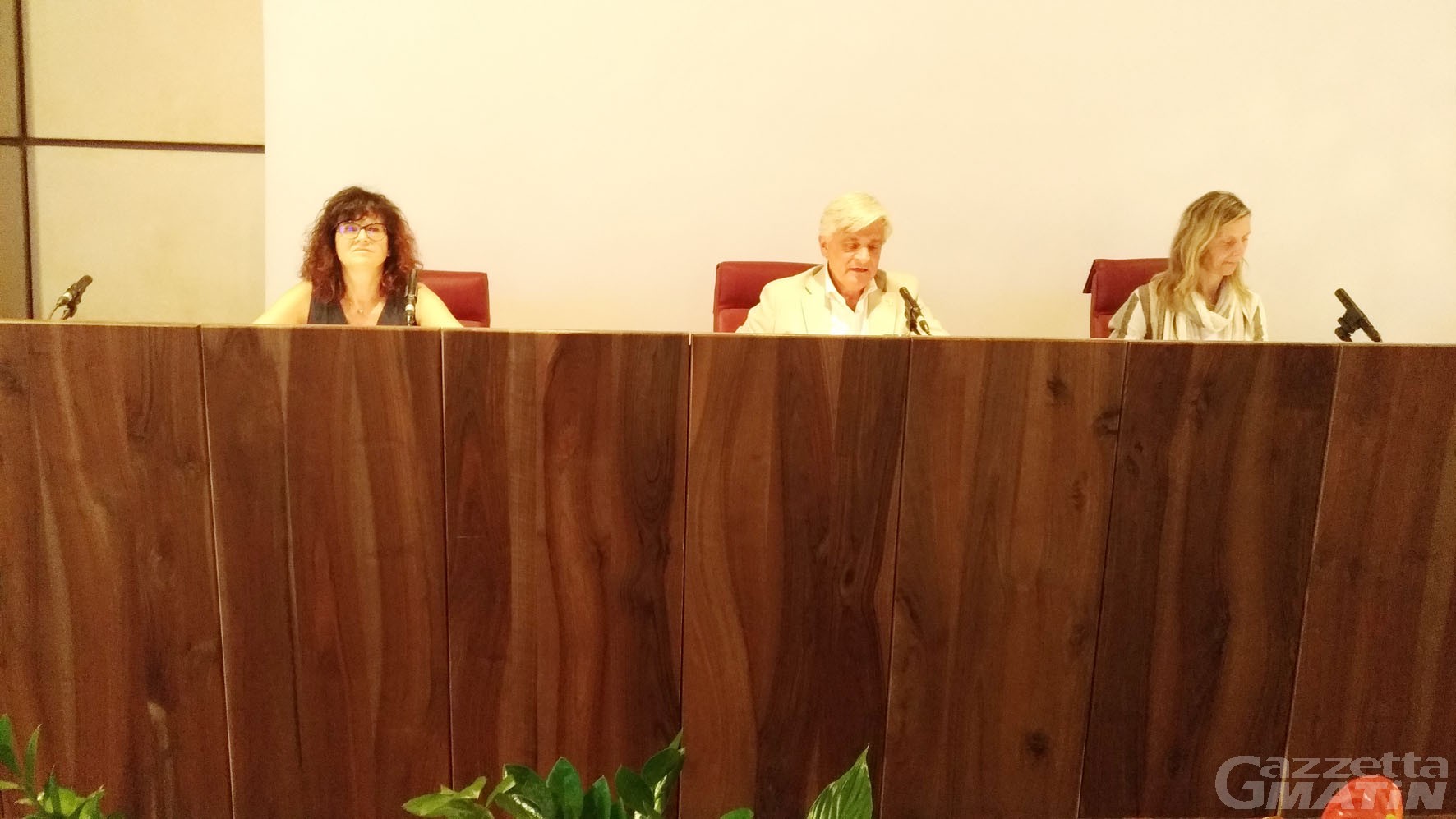 Scuola, nuovo anno scolastico: chiudono le materne di Courmayeur, Perloz e Saint-Vincent Scuola, nuovo anno scolastico: chiudono le materne di Courmayeur, Perloz e Saint-Vincent