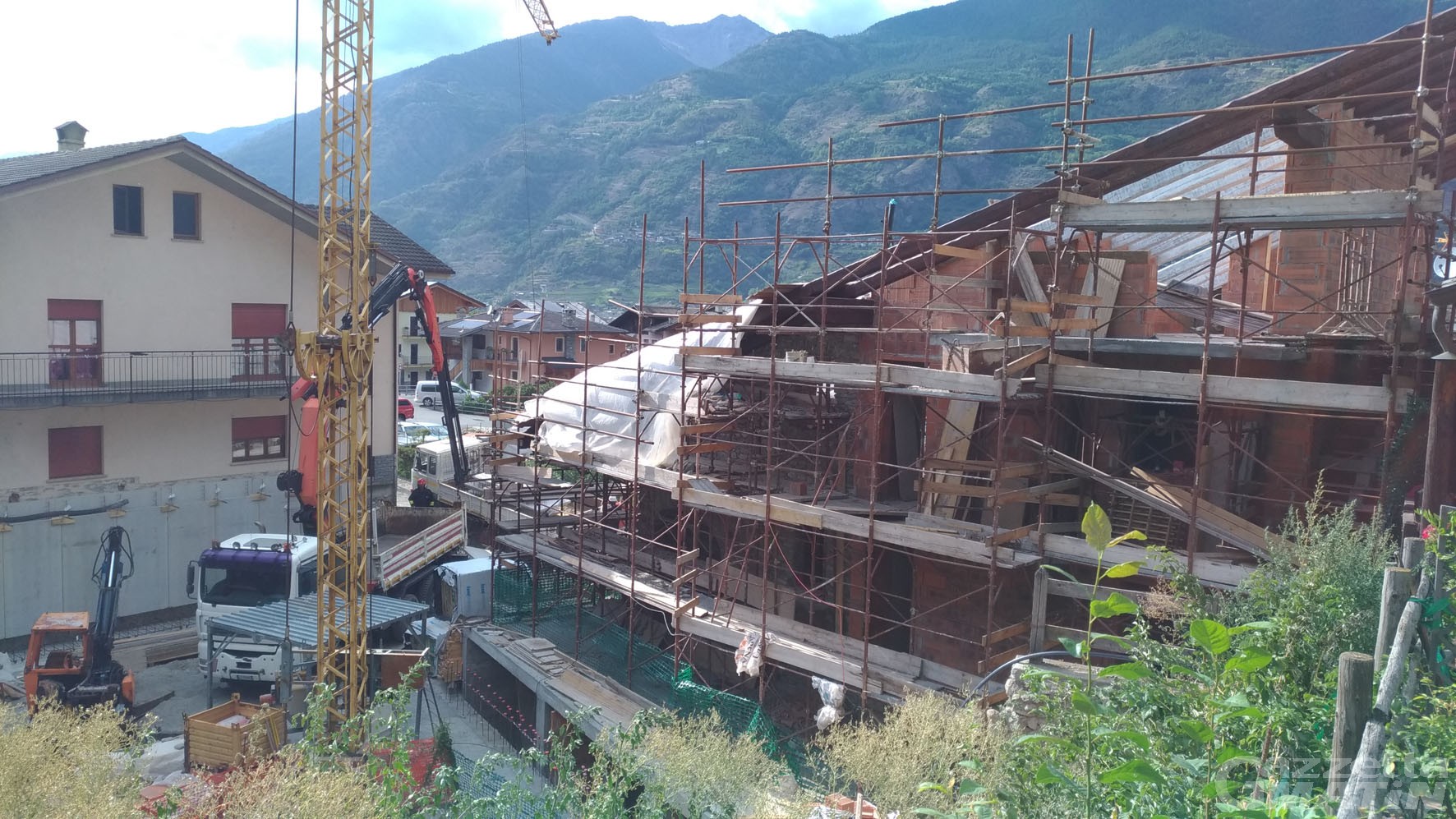 Gressan, incidente in cantiere: è morto Sandro Pepellin, ex sindaco di Jovençan Gressan, incidente in cantiere: è morto Sandro Pepellin, ex sindaco di Jovençan