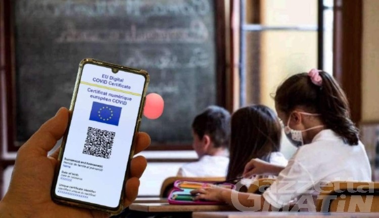 Insegnanti non vaccinati a scuola: «decreto inaccettabile»