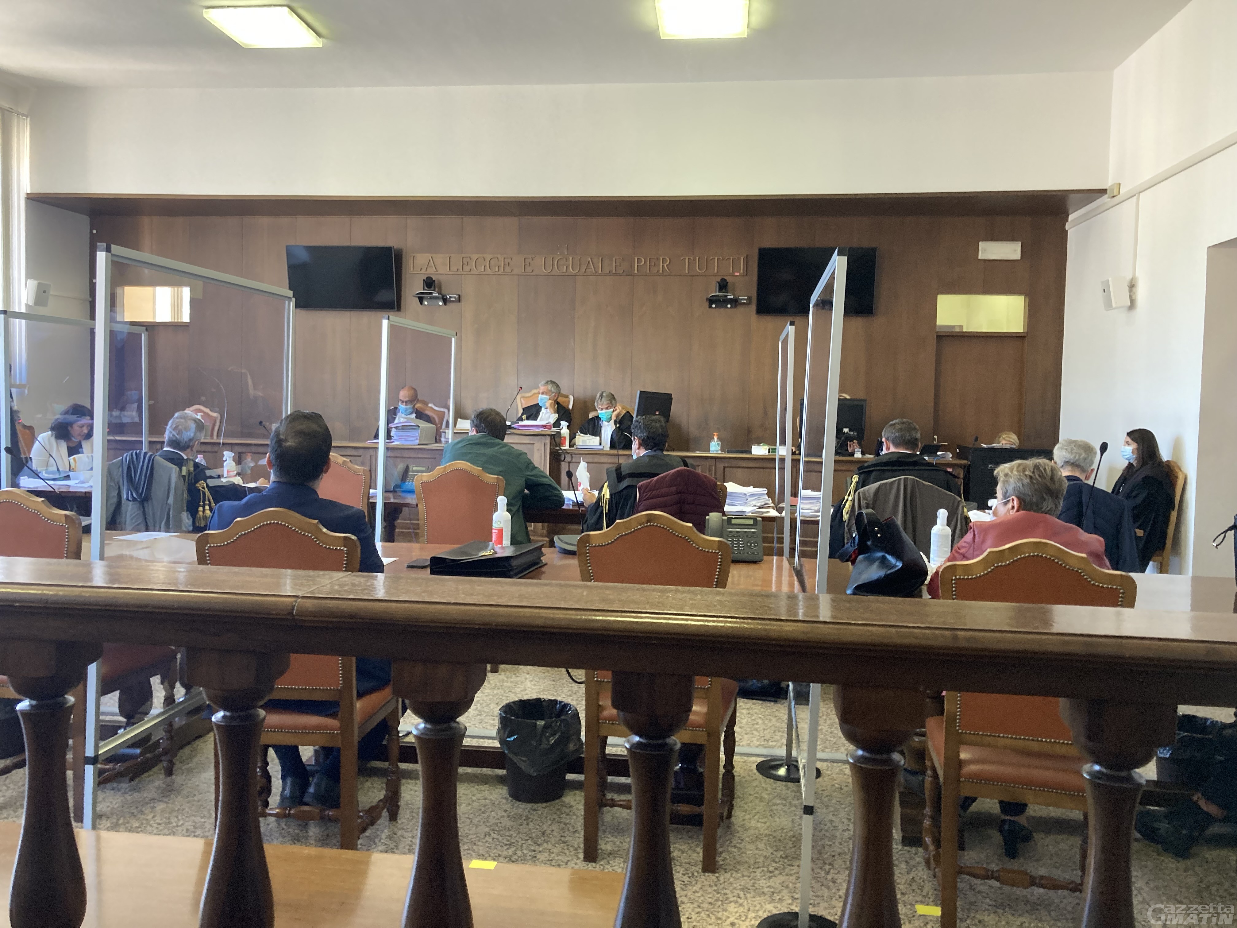 Corruzione ai piedi del Cervino, iniziato il processo per i Vuillermin Corruzione ai piedi del Cervino, iniziato il processo per i Vuillermin