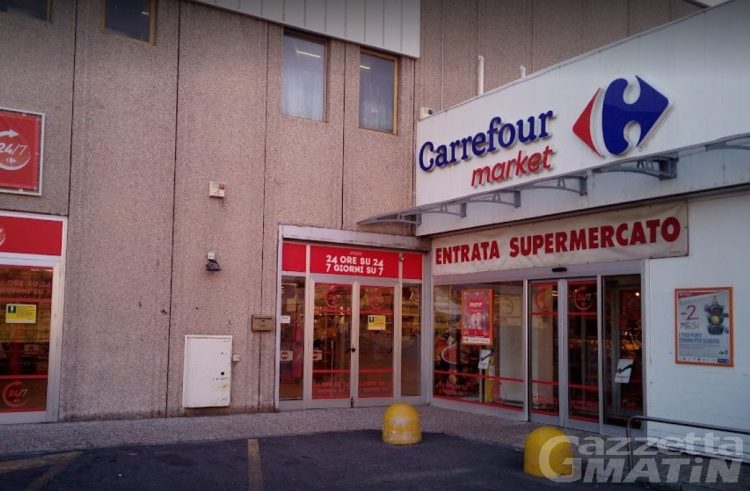 Saint-Christophe: «Carrefour Market ceduto a un privato», preoccupazione dalla Cgil