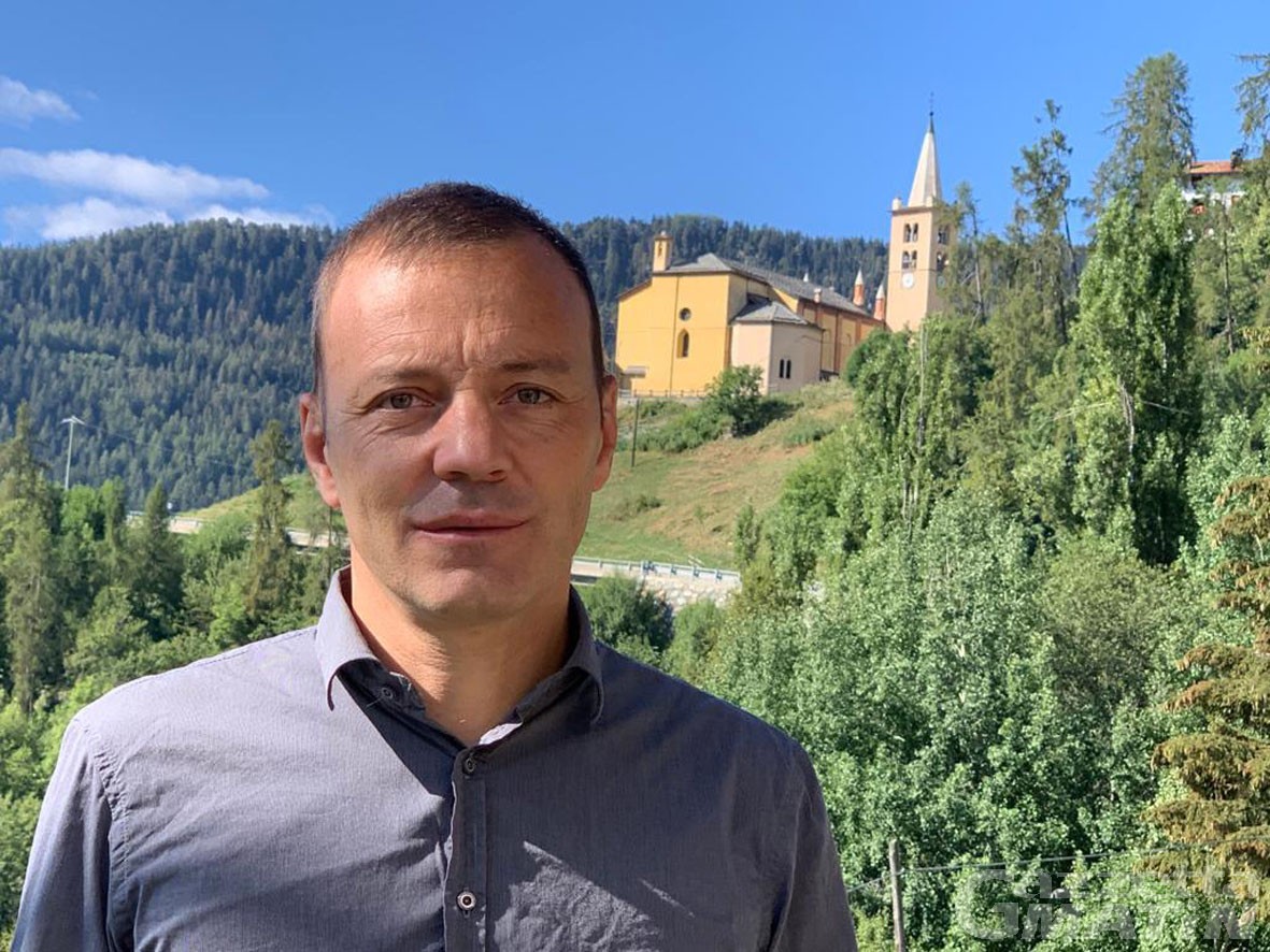 Torgnon, il sindaco Daniel Perrin lascia per «motivi personali» Torgnon, il sindaco Daniel Perrin lascia per «motivi personali»