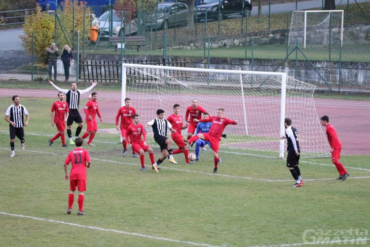 Calcio: cala il numero, ma si abbassa l’età dei fuoriquota nel campionato di Eccellenza