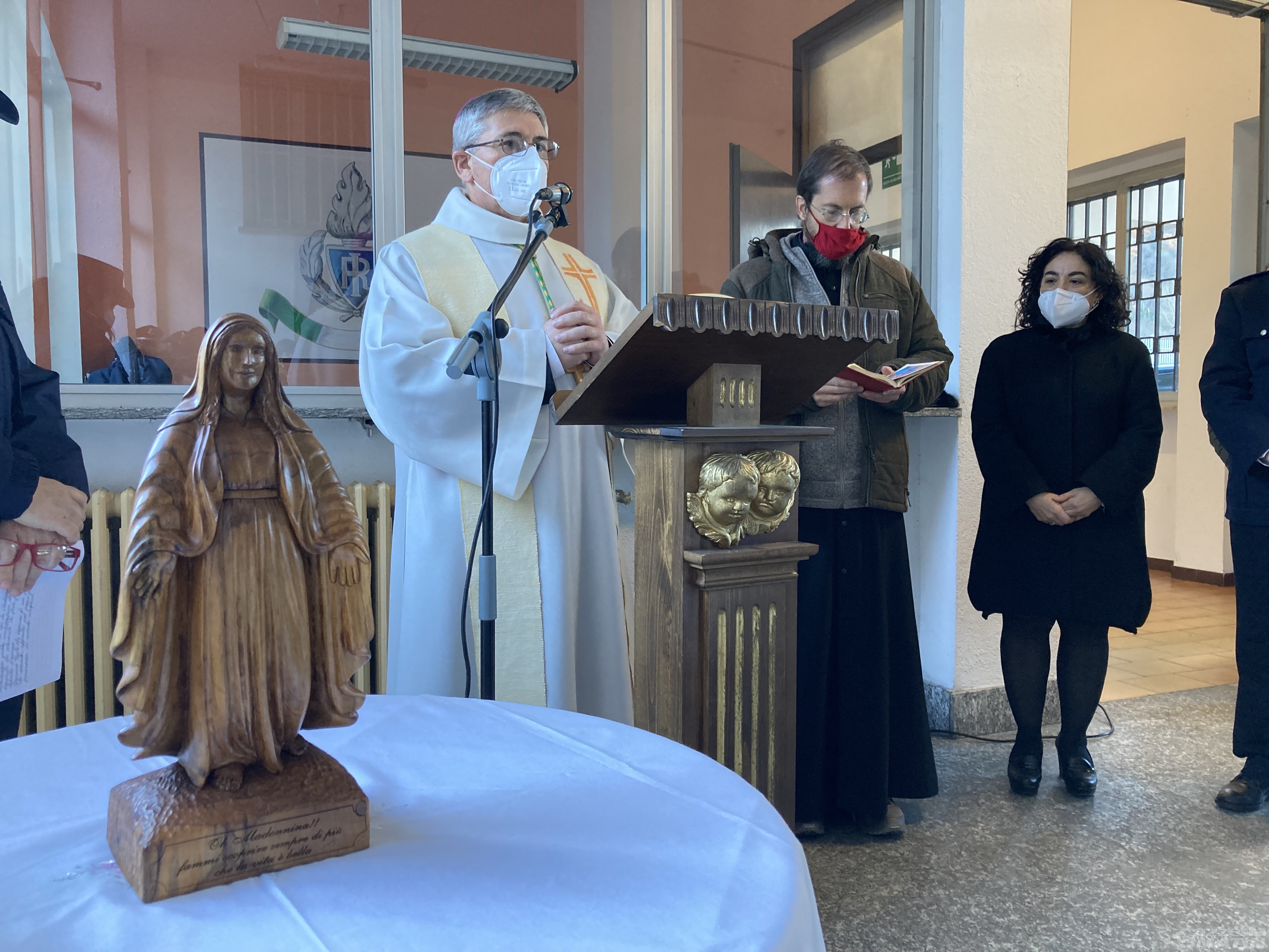 Carcere di Brissogne, installata la scultura realizzata dai collaboratori di giustizia Carcere di Brissogne, installata la scultura realizzata dai collaboratori di giustizia
