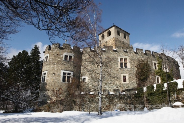 Introd: salta la trattativa, il castello resta in vendita