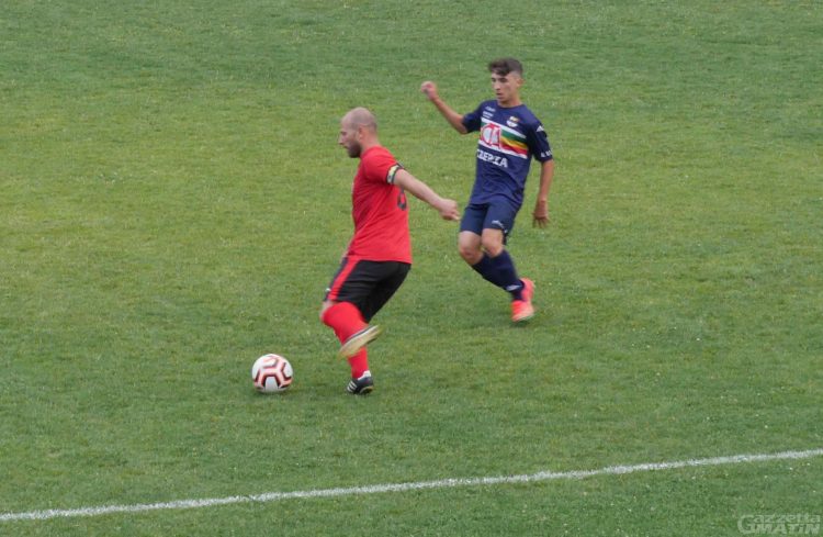 Calcio: Furfori risponde a Niang, Settimo-Aygreville finisce 1-1