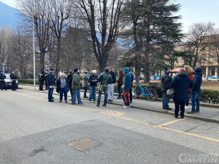 No green pass: nuove denunce contro il governo al tribunale di Aosta