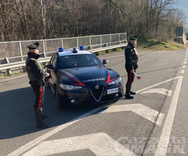 Scontro frontale ad Aosta: arrestato l’automobilista, era ubriaco