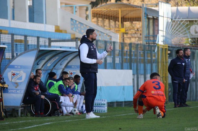 Calcio: Roberto Cretaz è il nuovo allenatore del Grosseto