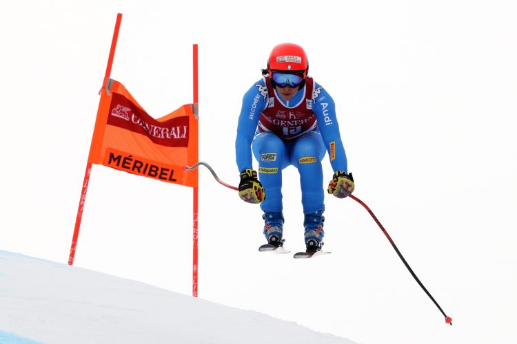 Sci alpino: Mikaela Shiffrin vince in discesa e ipoteca la Coppa del Mondo, undicesima Brignone