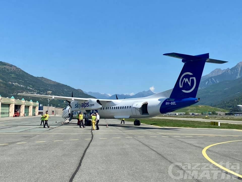 Aeroporto Corrado Gex: niente voli per la Sardegna questa estate
