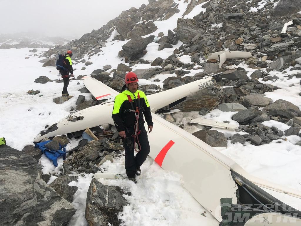 Aliante precipita sul Monte Rosa: morto il pilota