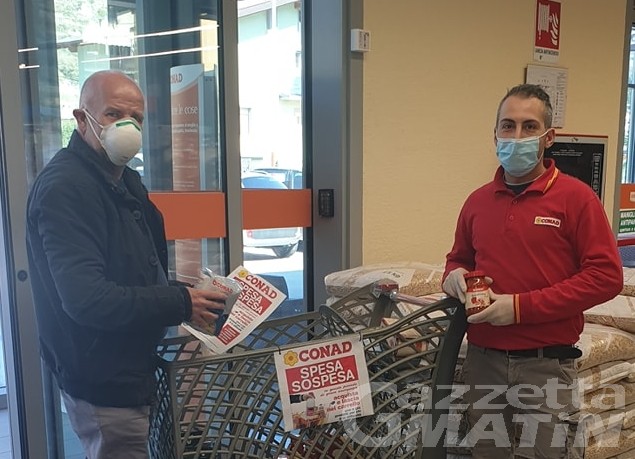 Sarre, torna la spesa sospesa questa volta per le famiglie ucraine Sarre, torna la spesa sospesa questa volta per le famiglie ucraine