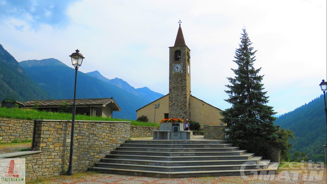 Oyace: durante il restauro della parrocchia salta fuori un antico manoscritto Oyace: durante il restauro della parrocchia salta fuori un antico manoscritto