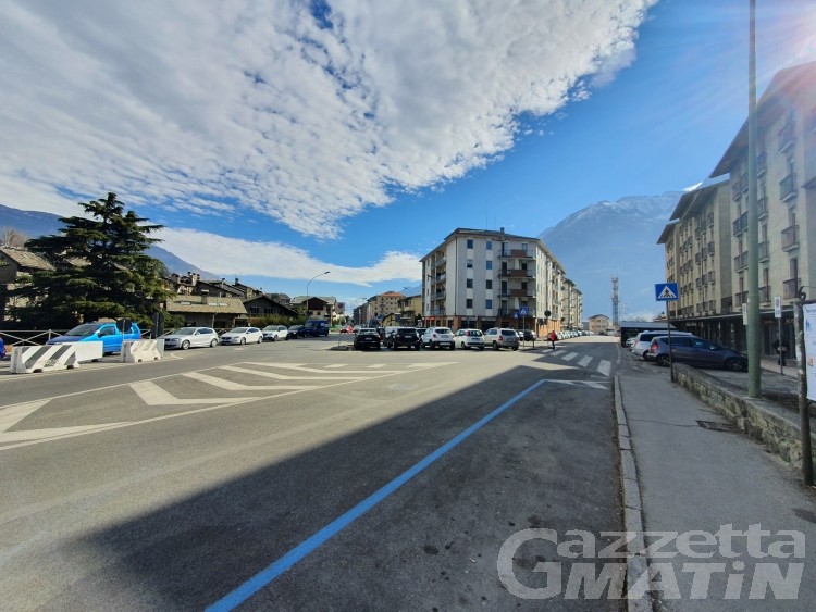 Aosta: pedonalizzazione Arco d’Augusto, 283 mila euro per le rotonde su via Monte Emilius