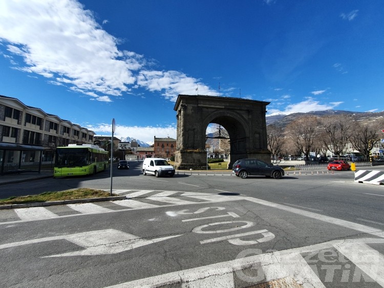 Aosta: inizia la pedonalizzazione dell’Arco d’Augusto, modifiche al traffico
