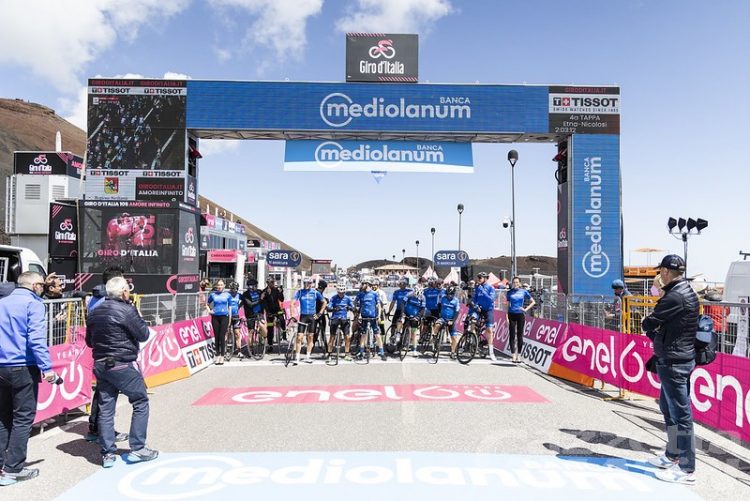 Giro d’Italia: domenica la pedalata benefica di Banca Mediolanum con Maurizio Fondriest e Paolo Bettini