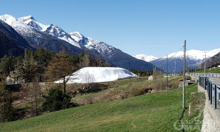 Bionaz, al via lo snowfarming «per poter sciare a novembre»