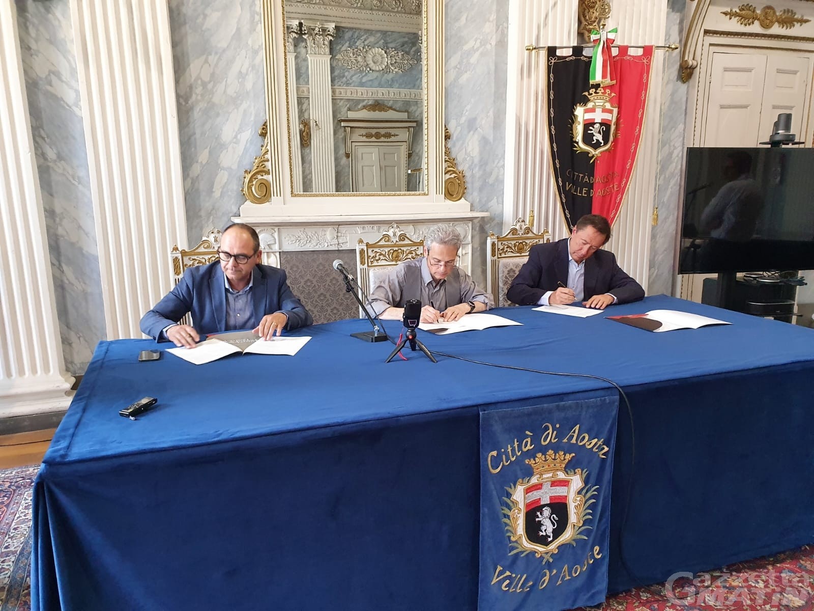 Turismo, intesa tra Aosta, Gressan/Pila e Cogne: «Vogliamo diventare il terzo comprensorio della Valle» Turismo, intesa tra Aosta, Gressan/Pila e Cogne: «Vogliamo diventare il terzo comprensorio della Valle»